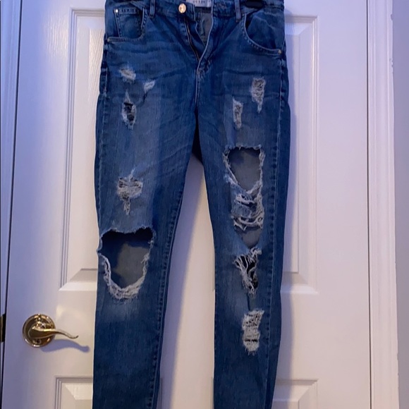 Guess Jeans - Picture 3 of 4